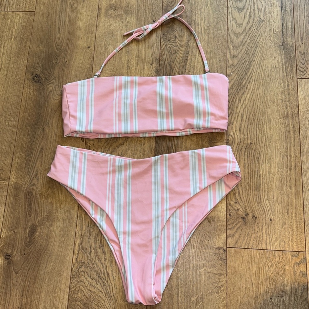 Two piece swim suit size large